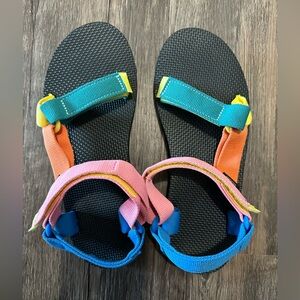 Tiva sandals